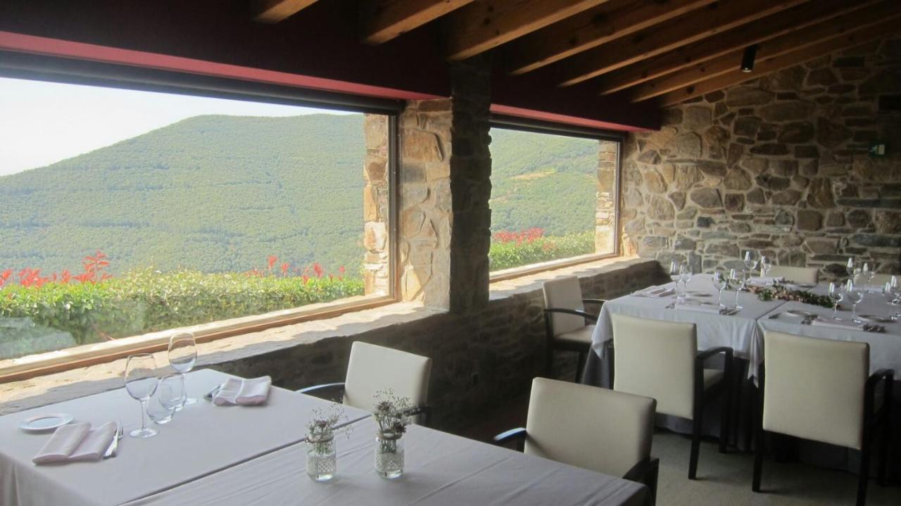 Hotel Can Cuch Cánoves Buitenkant foto